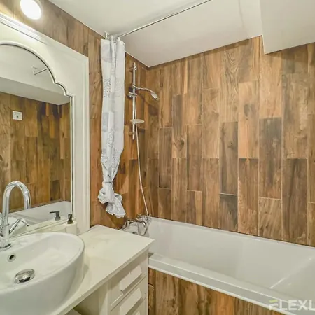 Flexliving - Whole Flat - Lune Apartment