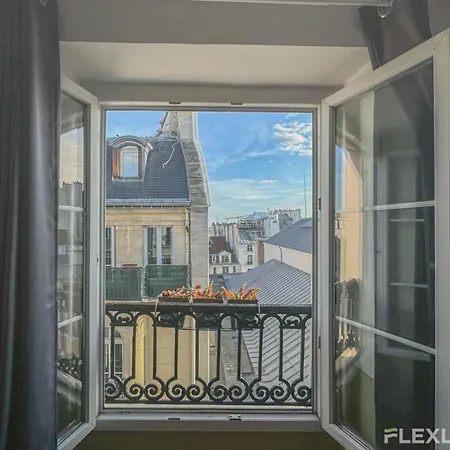 Flexliving - Whole Flat - Lune * Paris