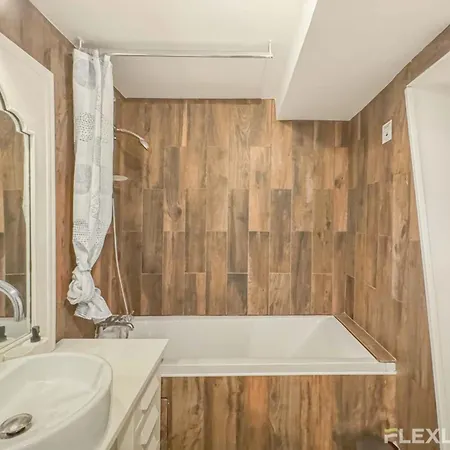 Flexliving - Whole Flat - Lune